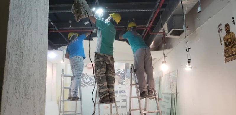 montagem de infraestrutura em eletrocalha